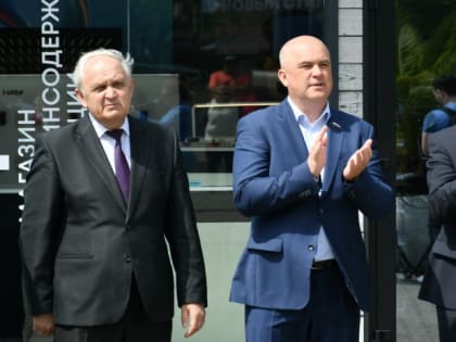 Валерий Черняковский принял участие в открытии фотовыставки «Пётр Первый. Рождение Империи»