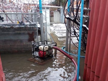 Садовые товарищества во время дождей продолжает затапливать, глава Краснодара потребовал принять меры (фото)