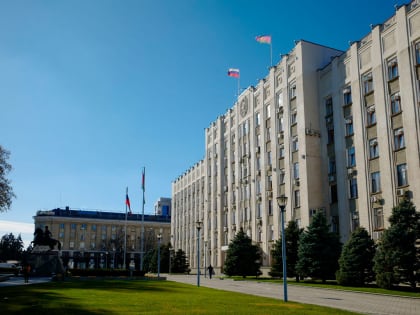 В Краснодарском крае введен запрет на работу иностранцев по патентам