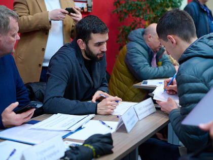 Более 50 жителей ТОС «Донской» обратились в мобильную приемную главы Сочи