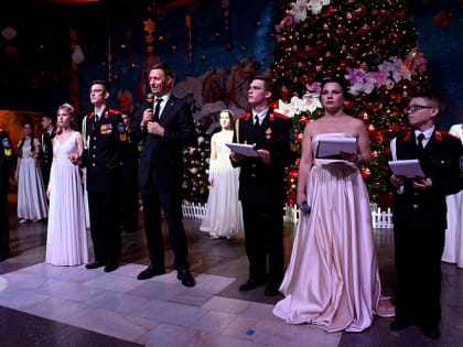 Новороссийский казачий кадетский корпус отметил свое 15-летие Новогодним балом