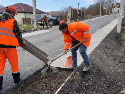 В Новороссийске продолжается ремонт 7 дорог