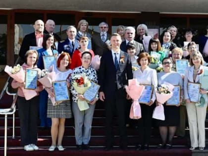 В ГОД ПЕДАГОГА И НАСТАВНИКА НА ГОРОДСКОЙ ДОСКЕ ПОЧЕТА НОВОРОССИЙСКА РАЗМЕСТИЛИ ПОРТРЕТЫ 30 ЛУЧШИХ ПРЕДСТАВИТЕЛЕЙ ПРОФЕССИИ