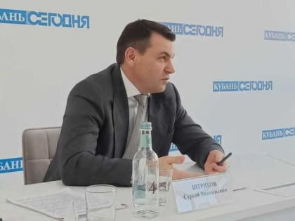 Министр ГО и ЧС Краснодарского края обозначил проблему дворов многоэтажек, заставленных автомобилями