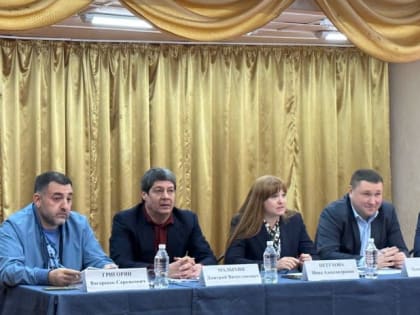 В мкр. Зубова Щель прошел сход граждан по решению проблемных вопросов