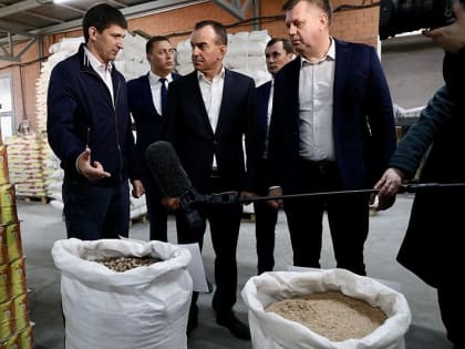 Губернатор Краснодарского края Вениамин Кондратьев посетил предприятие по производству муки в Лабинске