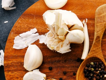 Шелуха от чеснока: средство, которое выводит холестерин, защищает от рака и болезней сердца