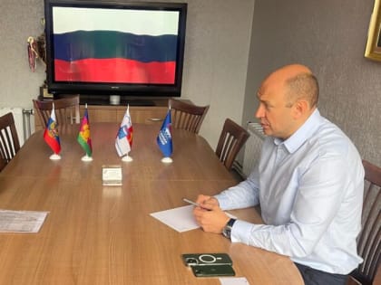 Прием граждан в Красной Поляне: депутаты решают вопросы здравоохранения