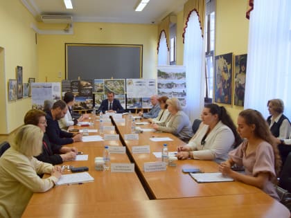 В Художественном музее открылась выставка «Антология курортной архитектуры. Сочи – Мацеста. XX век»