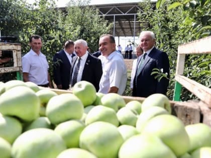 Вениамин Кондратьев: Наша задача объединять фермерские хозяйства в кооперативы