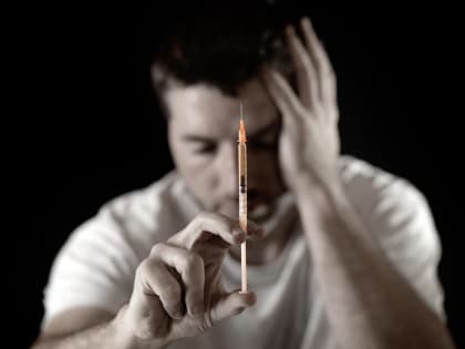 ВИЧ и слабоумие – «друзья» наркомана