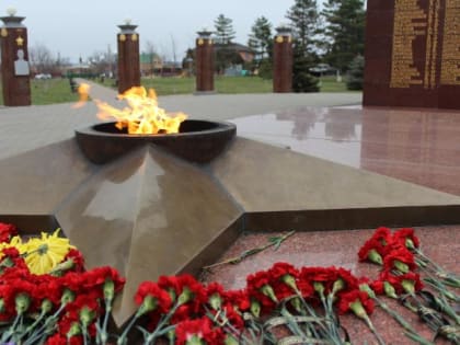 Глава Кущевского района Илья Гузев поздравил с Днем памяти о россиянах, исполнявших служебный долг за пределами Отечества