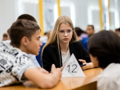 Владимир Путин ожидает на фестивале молодежи в Сочи представителей более 180 стран