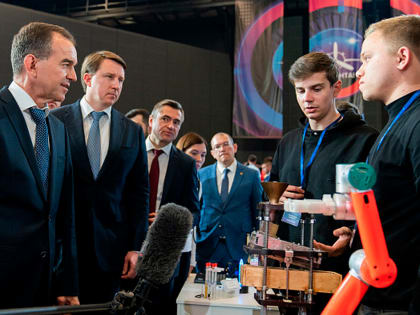 В Сочи стартовал фестиваль детского и молодежного научно-технического творчества «От винта!»