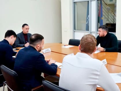 Депутат ЗСК Виктор Тепляков провел прием жителей Сочи