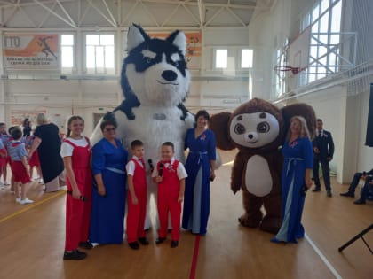 В Доме культуры под Новороссийском теперь собственные медведь, заяц и Чебурашка