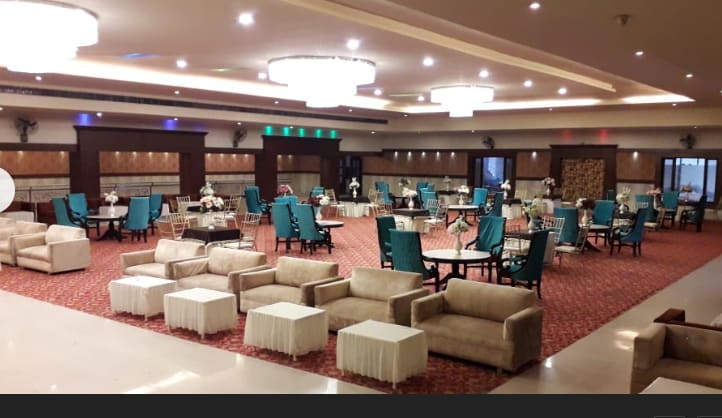 Grand castle resort . in Old Tehsil Rd, Barnala, Punjab 148101, India, Punjab | ₹25000