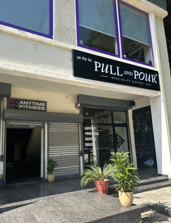 Pull And Pour Speciality Coffee in Chandigarh, India, Punjab | PunjabsList