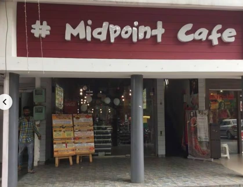 Mid Point Cafe in Chandigarh, India, Punjab | PunjabsList