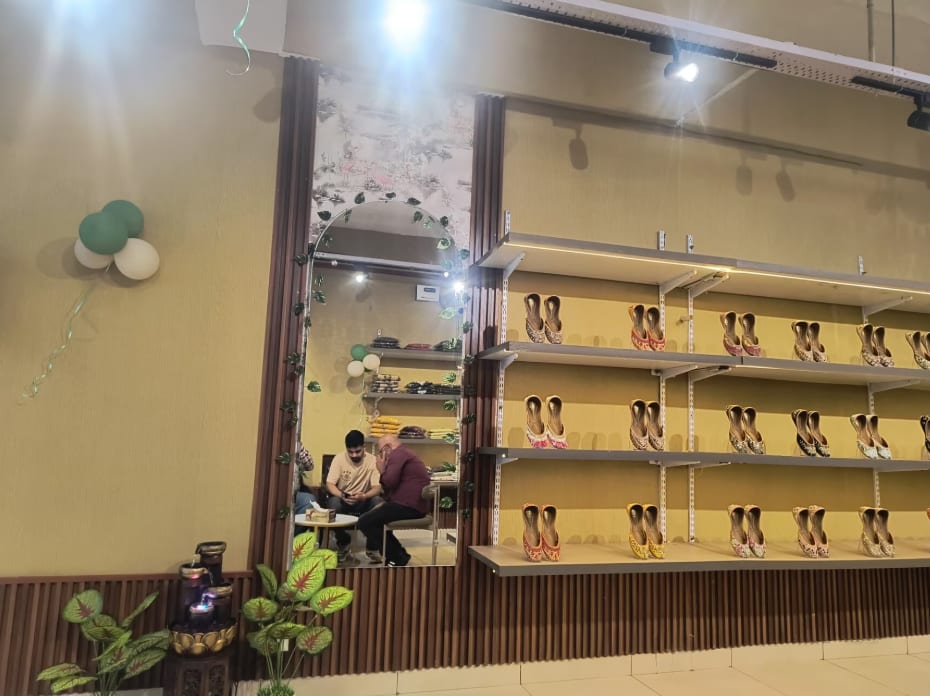 Juti & Suit TREASURER in Sahibzada Ajit Singh Nagar, Punjab, India, Punjab | PunjabsList