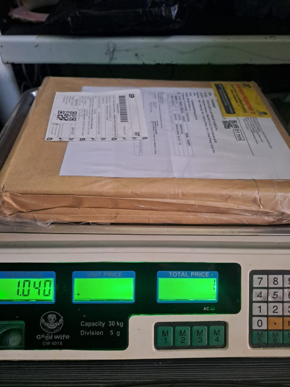 NUR FADILLAH INDAH/8469-0026/BLACK