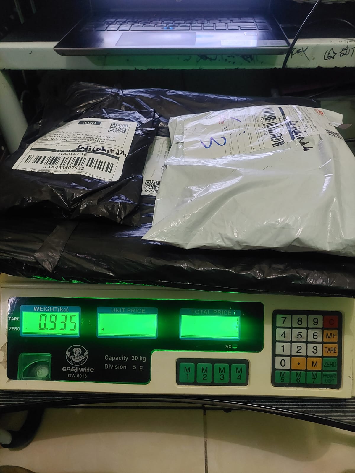 FADILLAHINDAH/3438-0238/BLACK