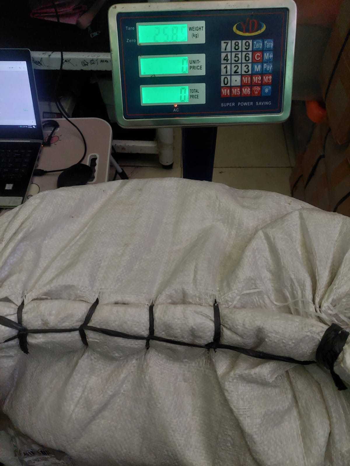 JIHAN BAFADAL/4434-0490/KARUNG