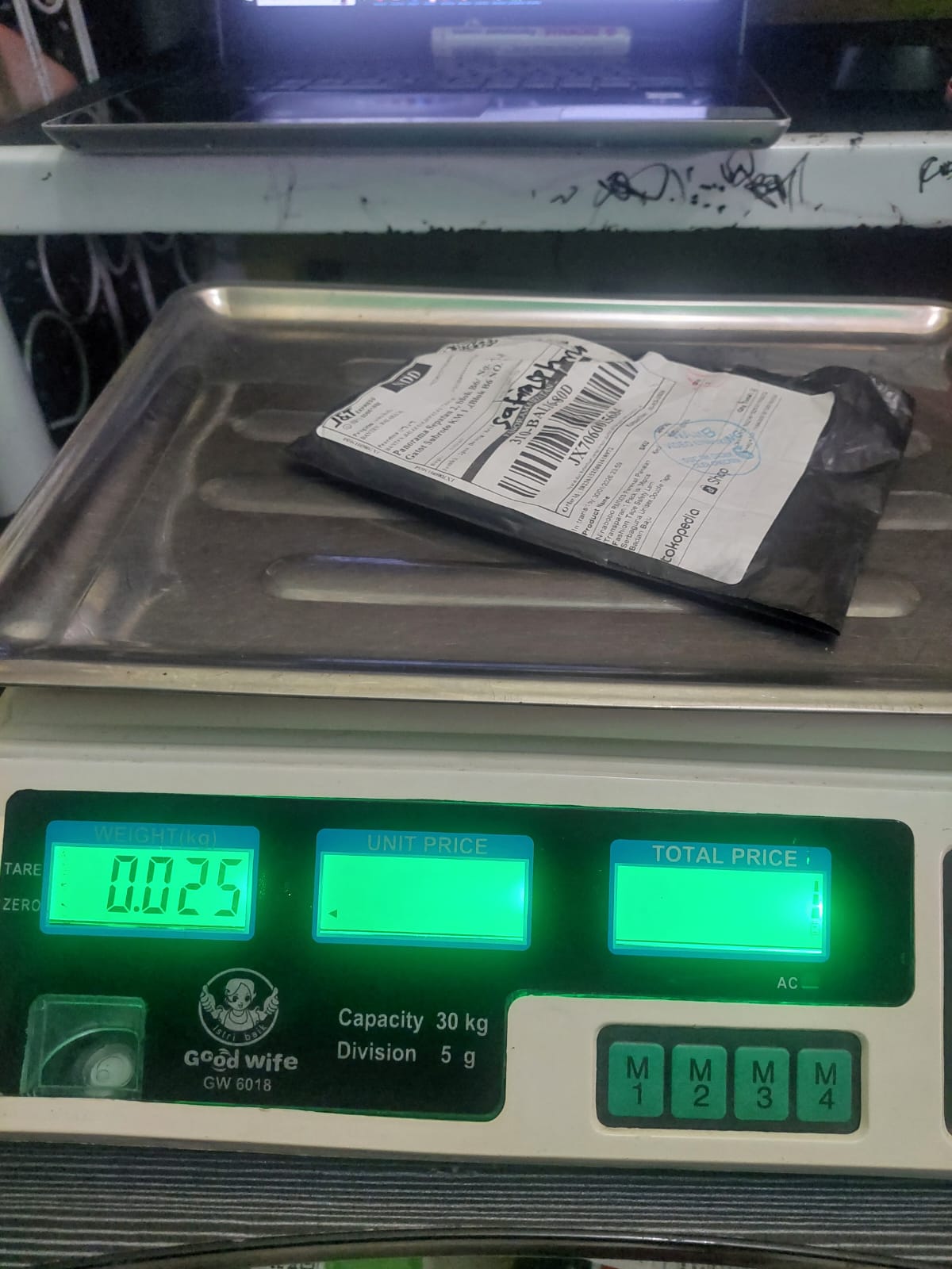 SAFIRASFITRIANI/2139-0492/BLACK