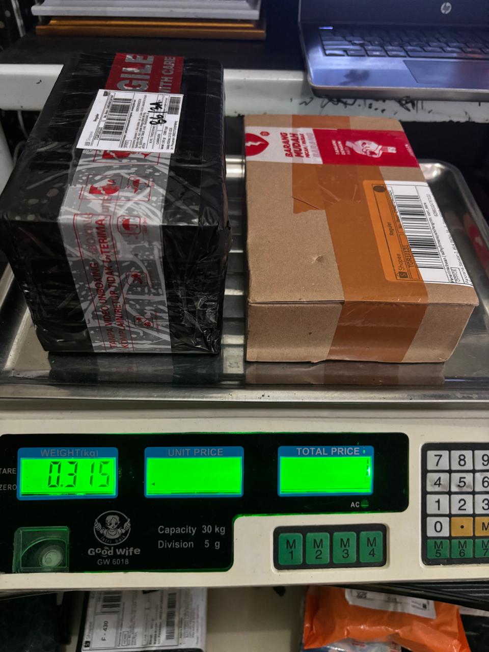 ADHYFIRMANSYAH/6031-0602/BROWN