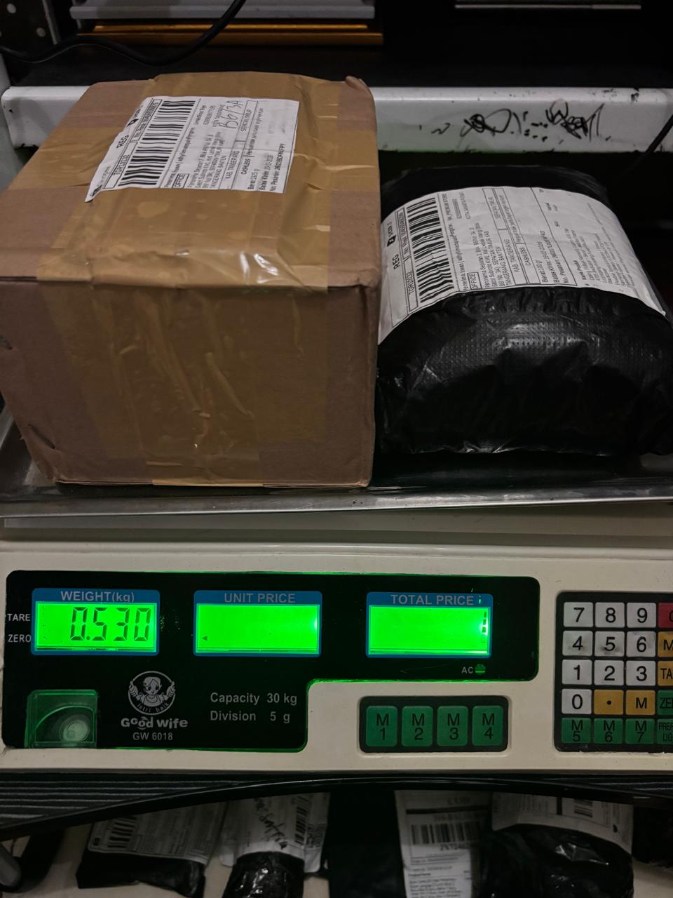 ADHYFIRMANSYAH/6031-0612/BROWN