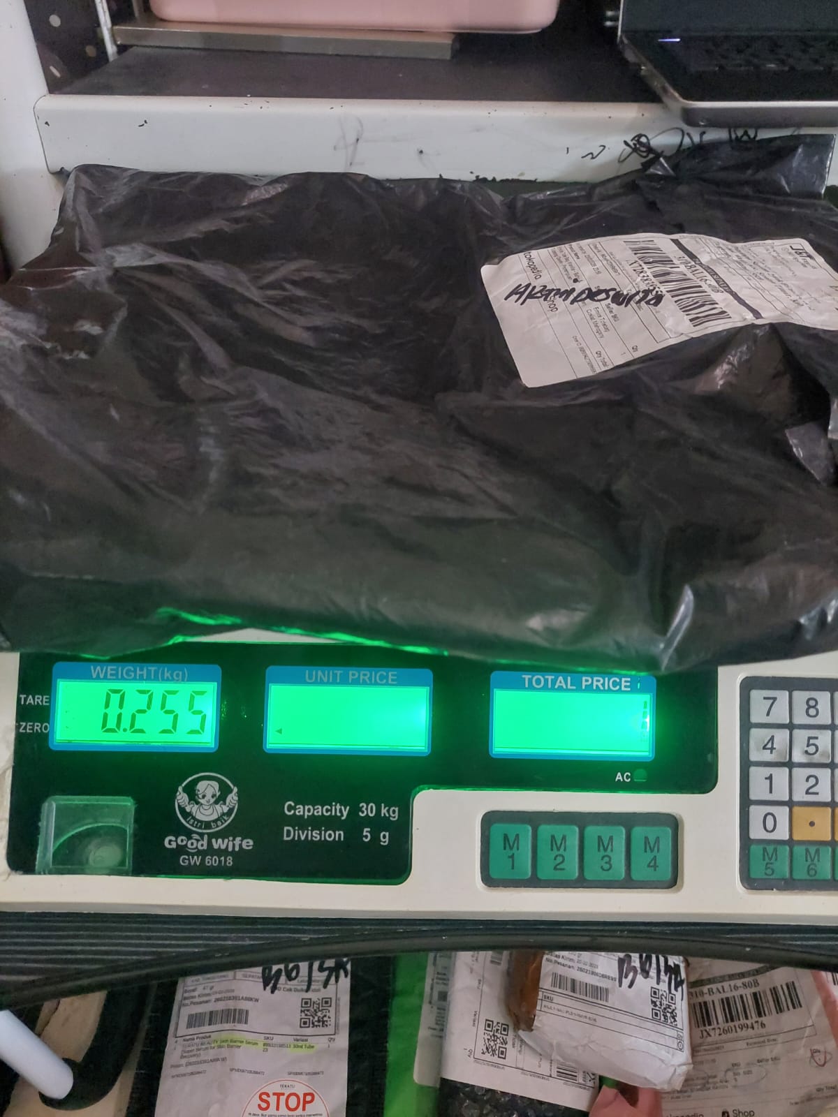 ARMI DESWITA/7128-0619/BLACK