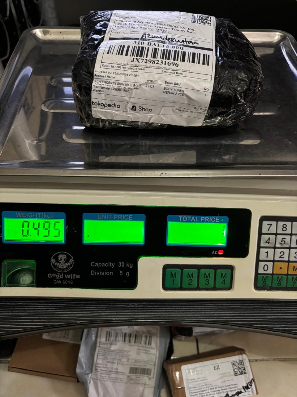 ARMI DESWITA/7128-0633/BLACK