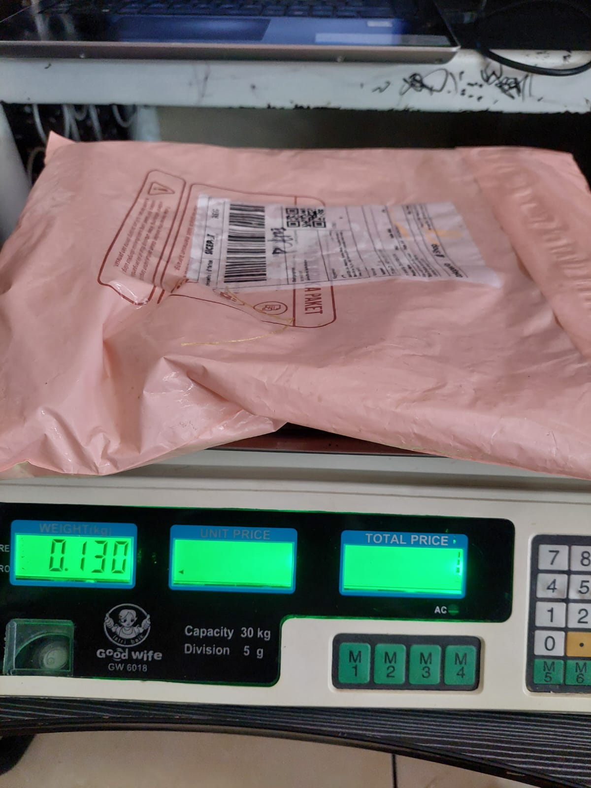 PUTRI/3550-0643/WHITE