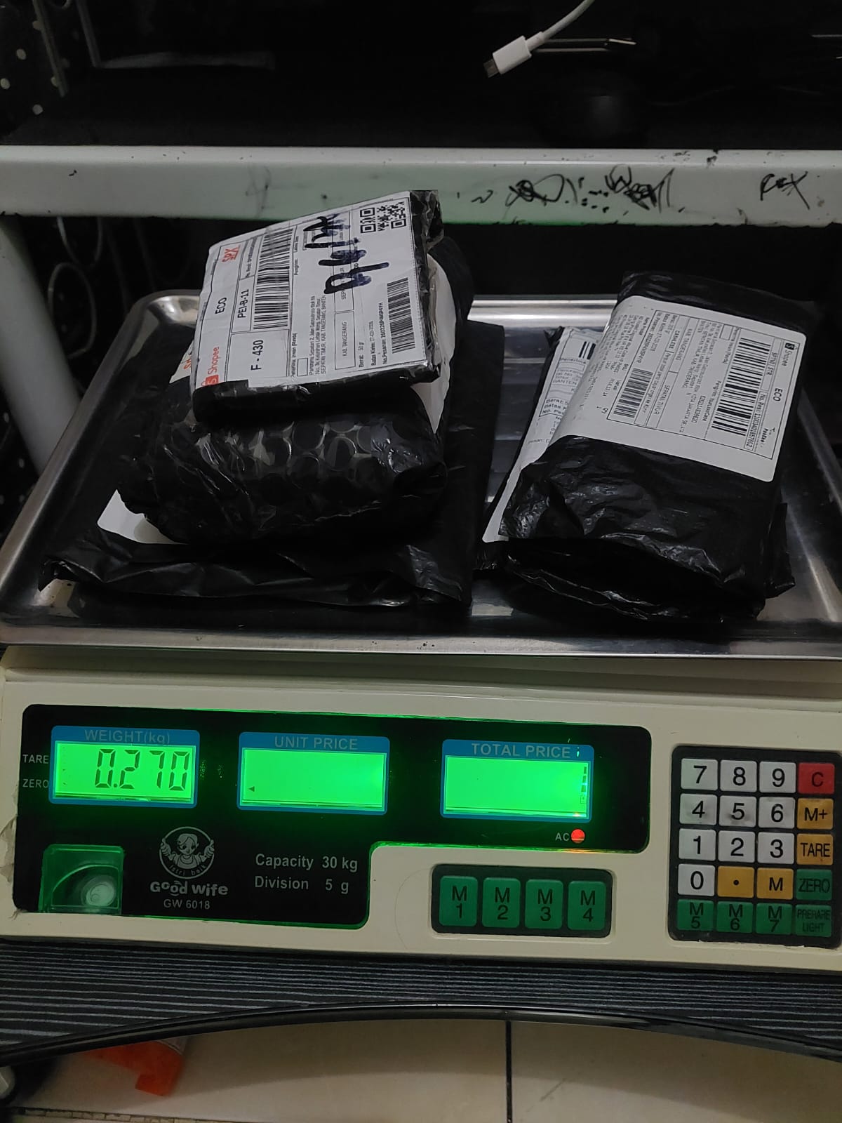 REVDA/8228-0646/BLACK