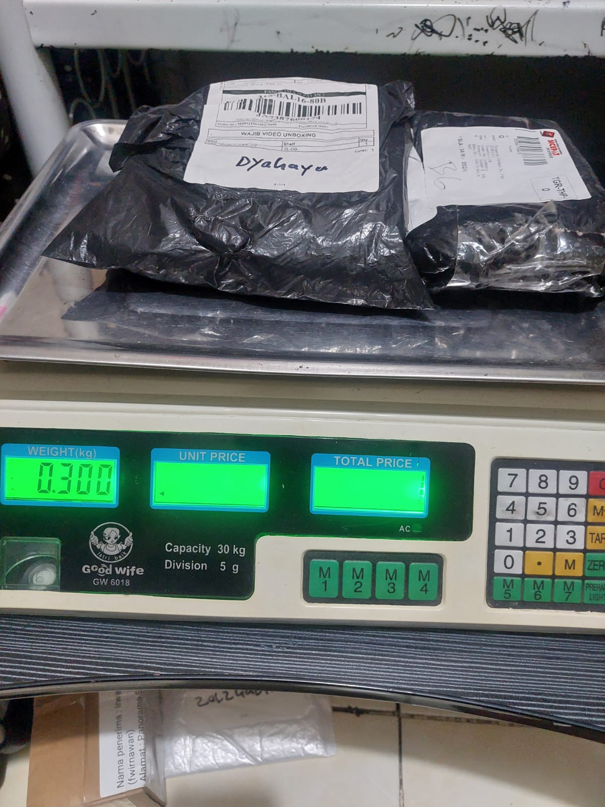 DYAHAYU/0221-0674/BLACK