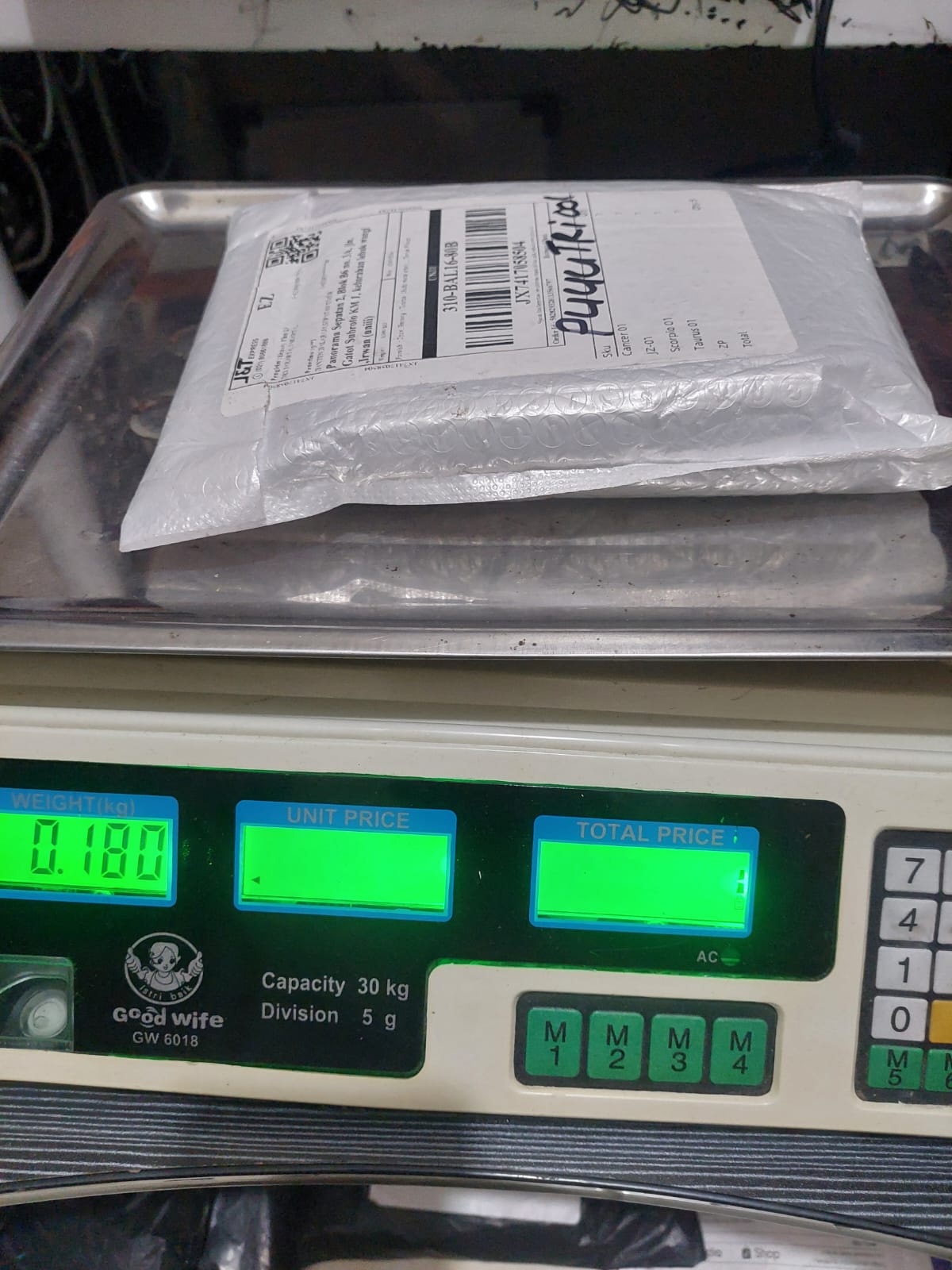 PUTRI001/0406-0686/WHITE