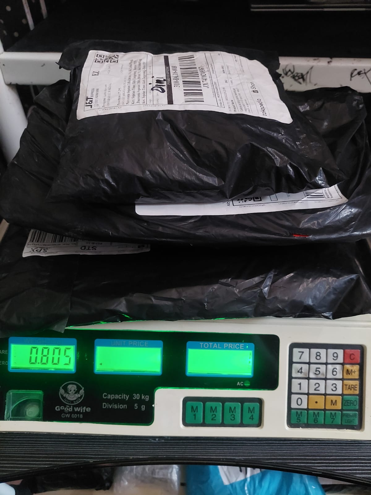 DINI/2371-0692/BLACK