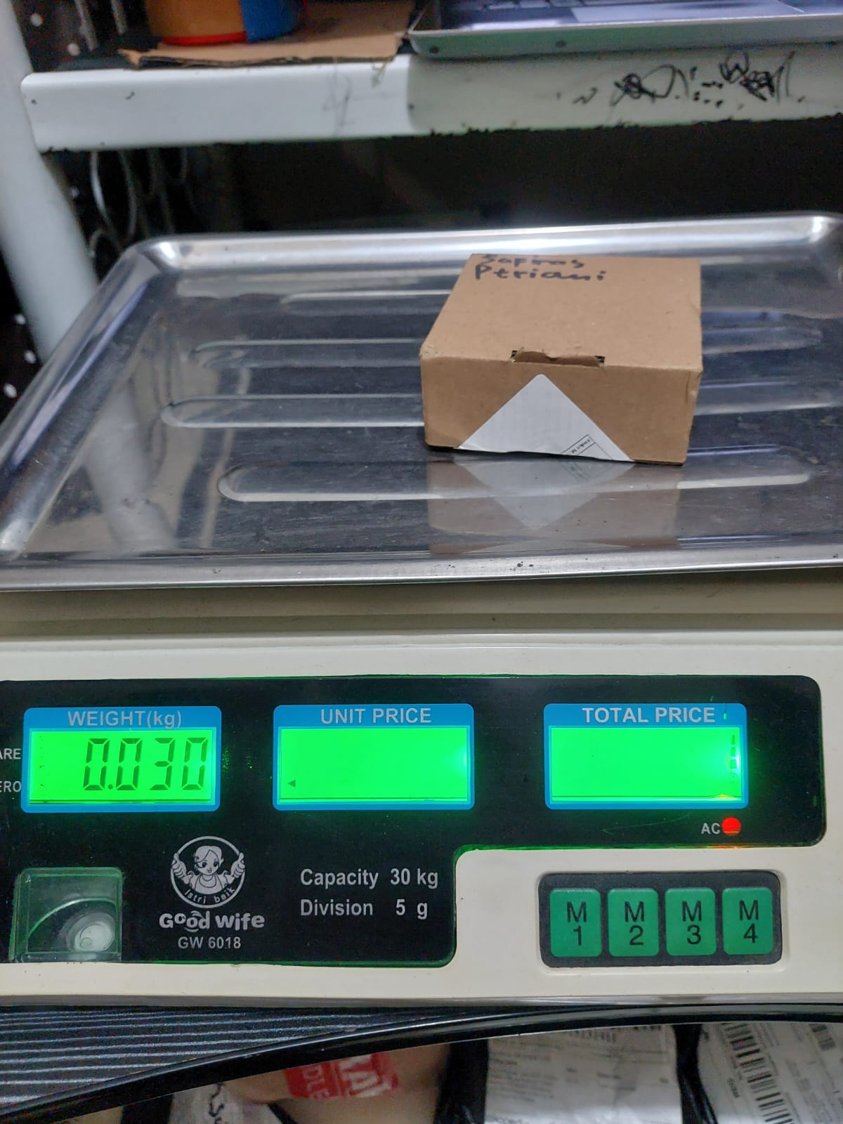 SAFIRASFITRIANI/2139-0721/BROWN