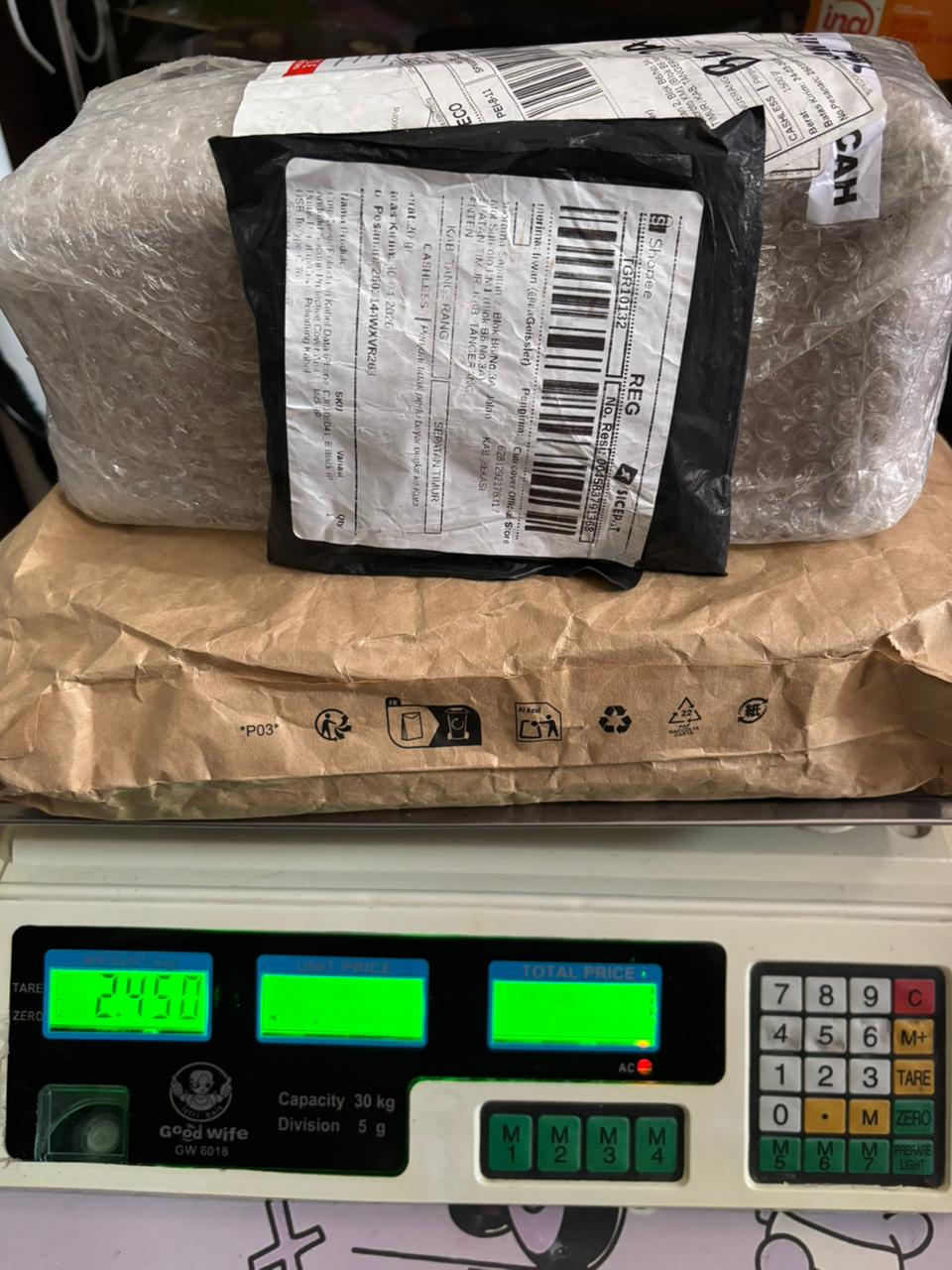 AAGEISLER/0231-0762/BROWN