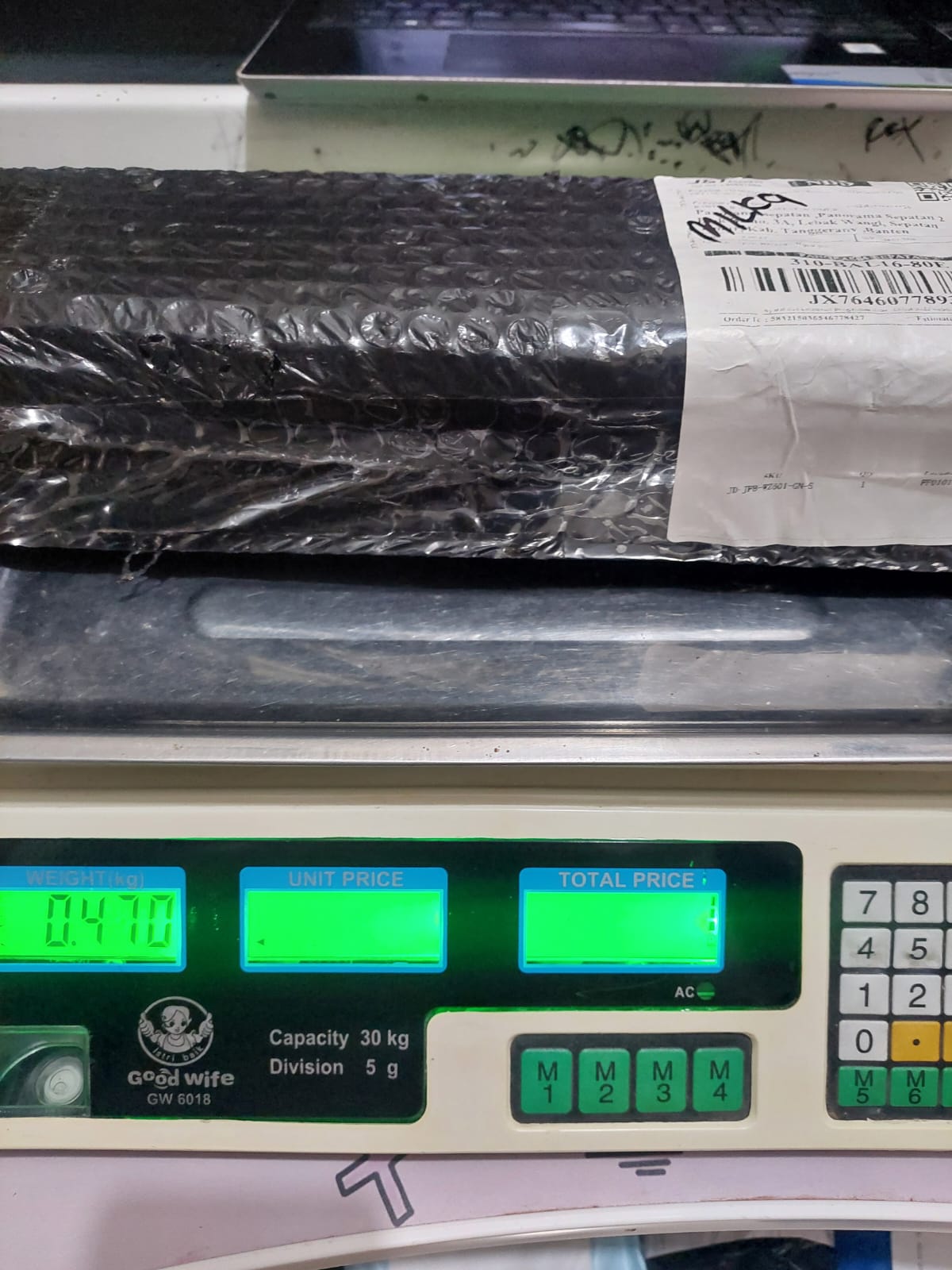 MILKA/8332-0777/BLACK