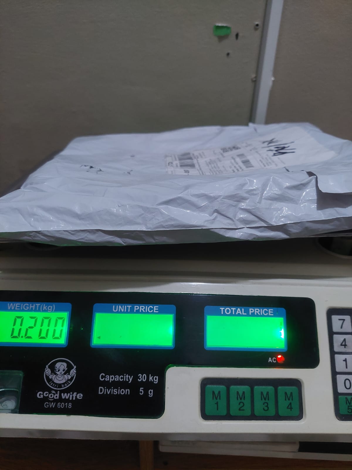 MINARTI RAJAGUKGUK/5752-0825/WHITE