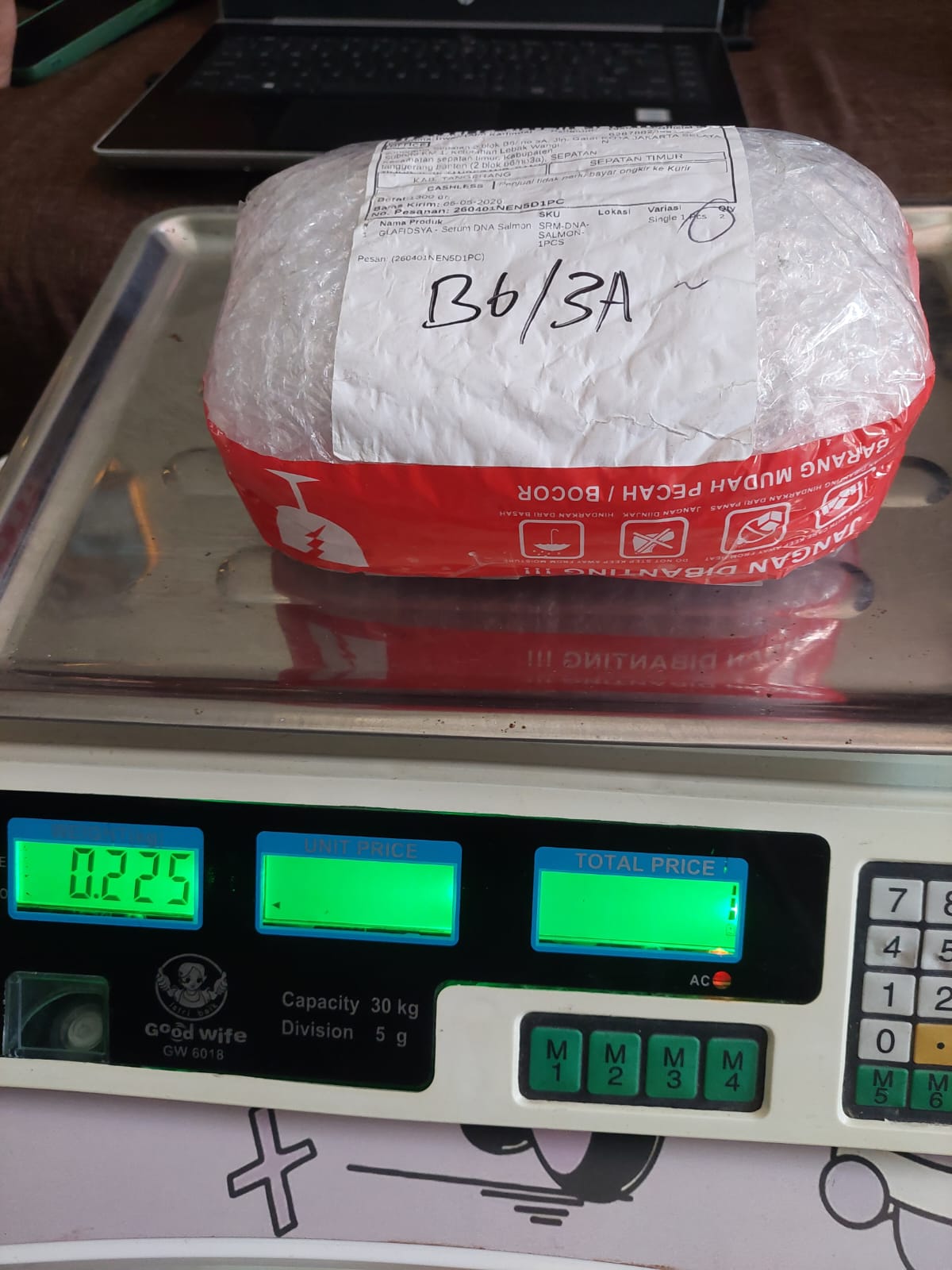 ALIN KARLINDA/3316-0847/WHITE