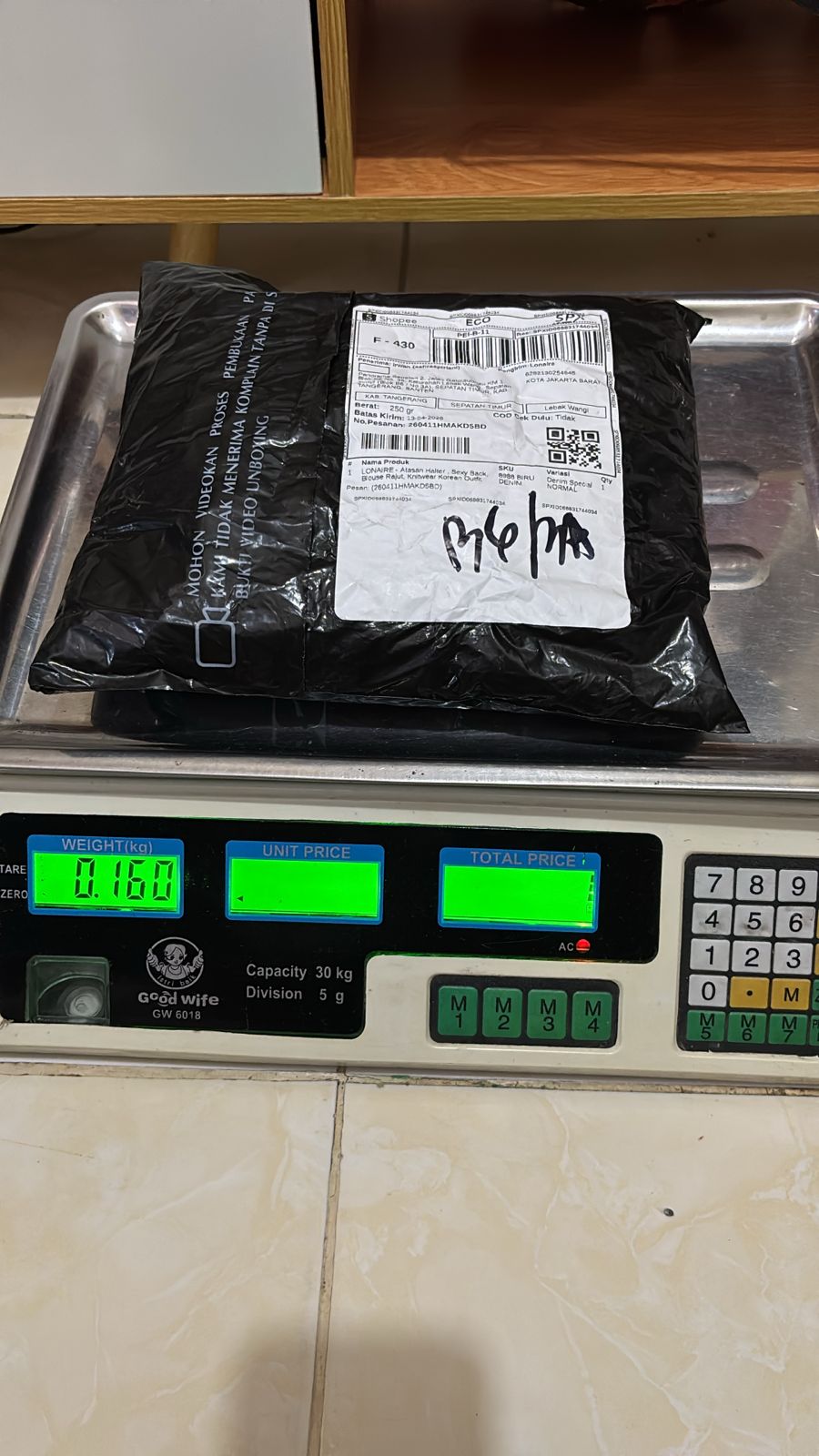 SAFIRASFITRIANI/2139-0898/BLACK