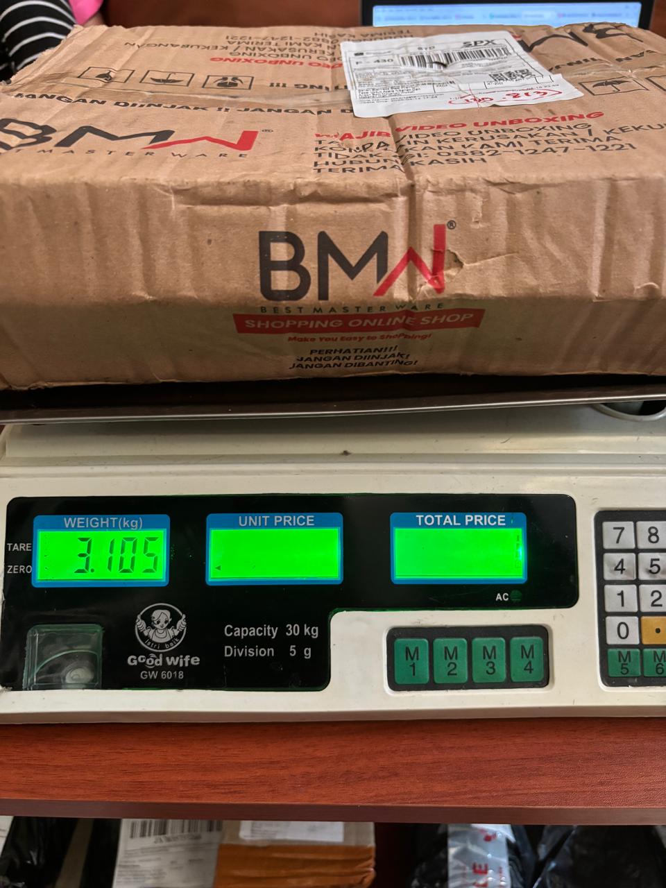 NAOMIAWI/9654-0928/BROWN