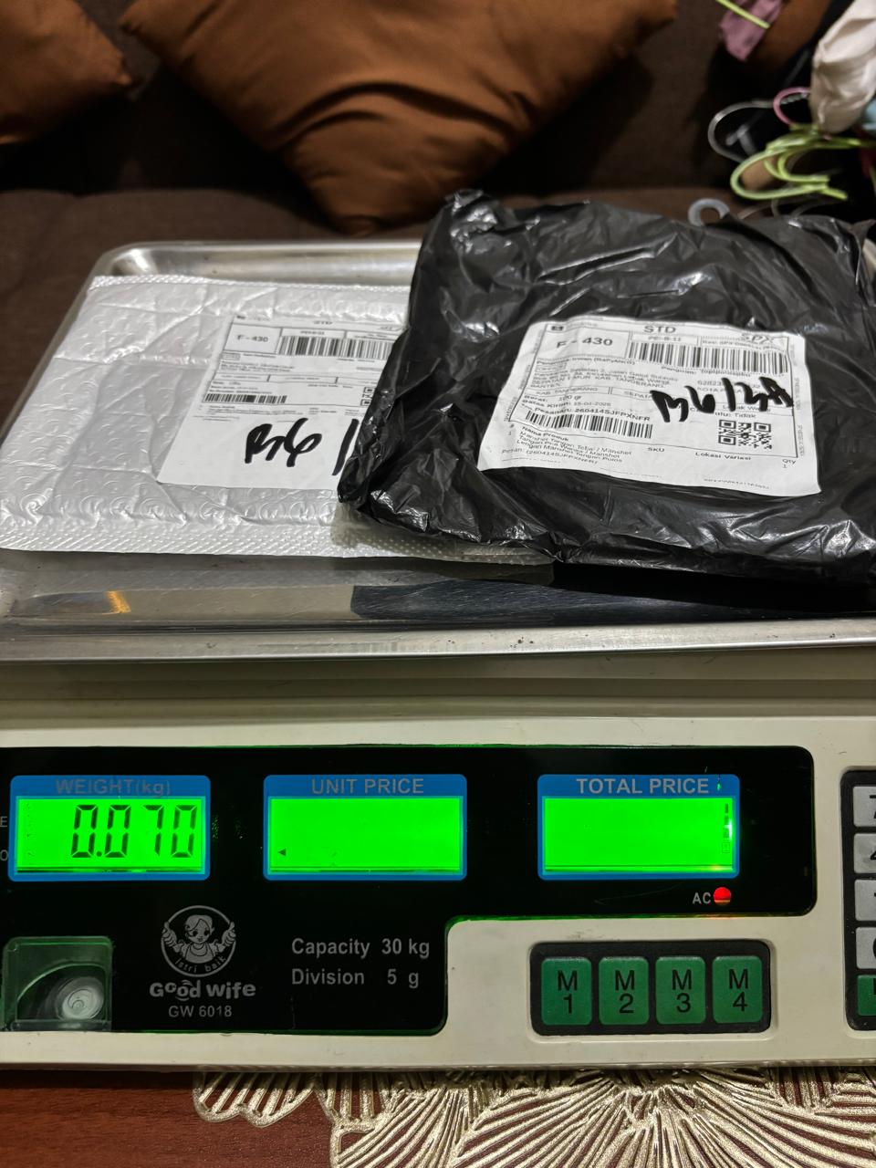 RAFLYMKG/8836-0934/BLACK