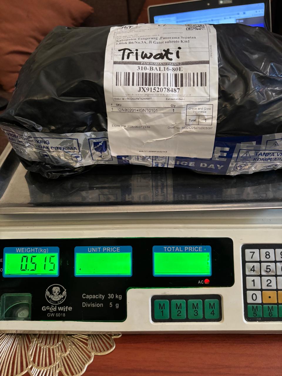 TRIWATI/2885-0949/BLACK