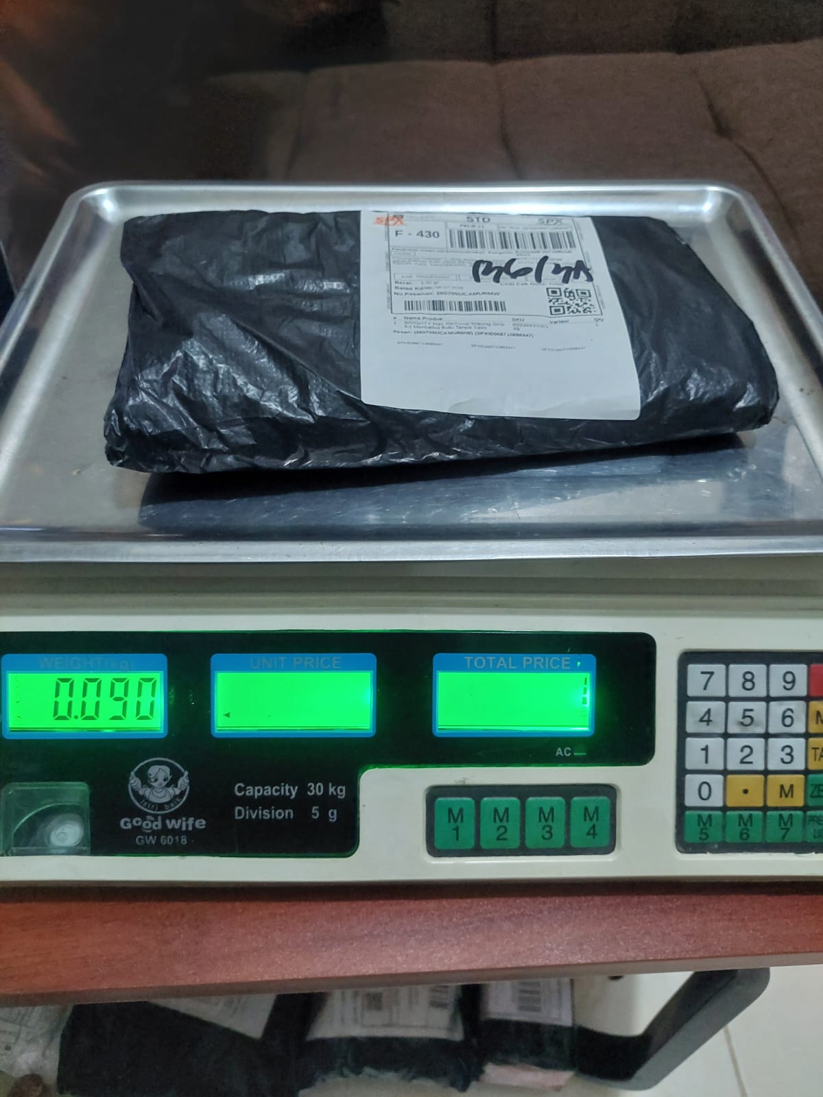 QUEENCY KMBY/1830-1288/BLACK