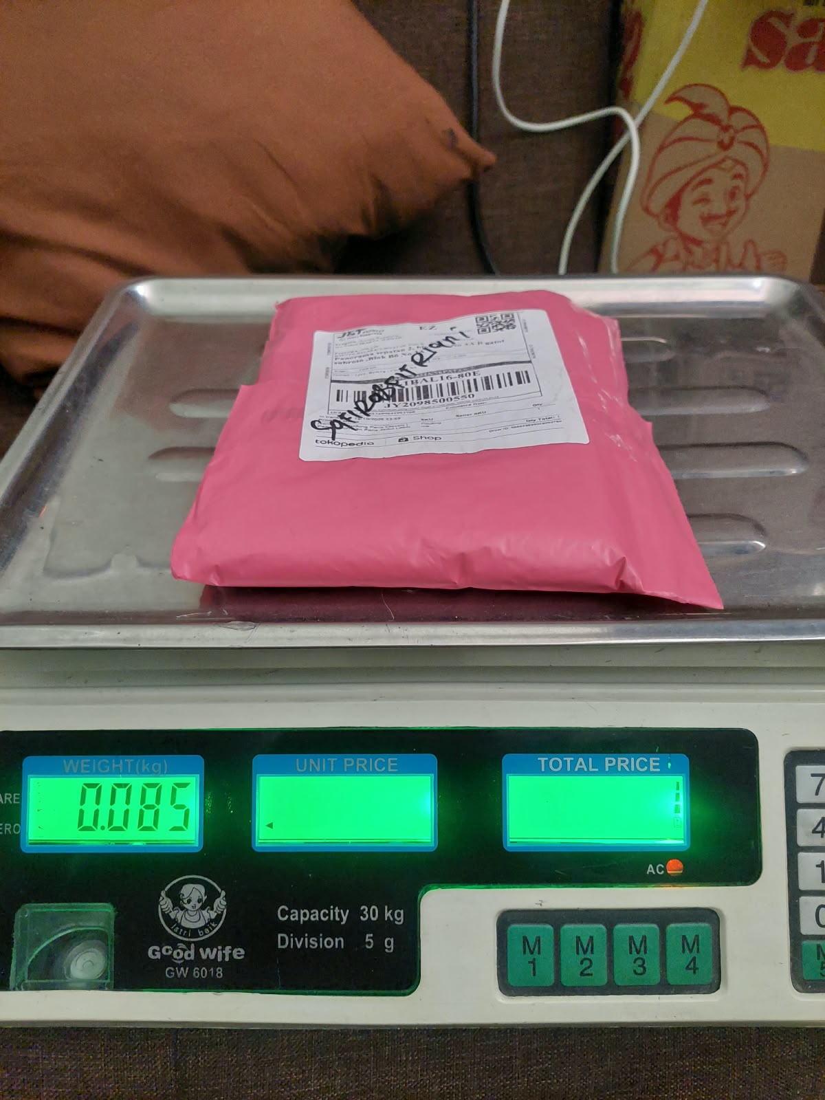 SAFIRASFITRIANI/2139-1808/PINK