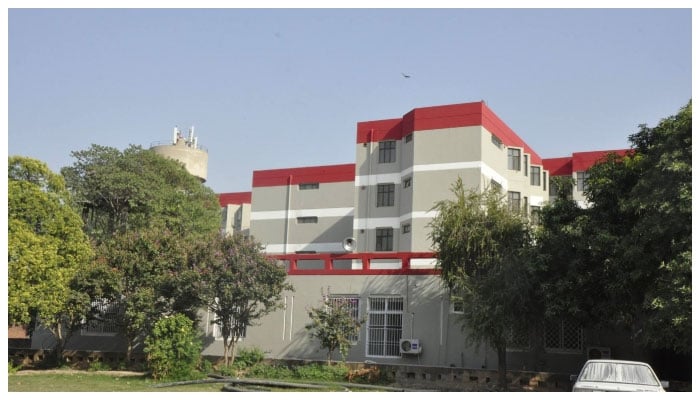 راولپنڈی ،ہسپتال کے واش روم میں خواتین کی وڈیوز بنانے والا گرفتار