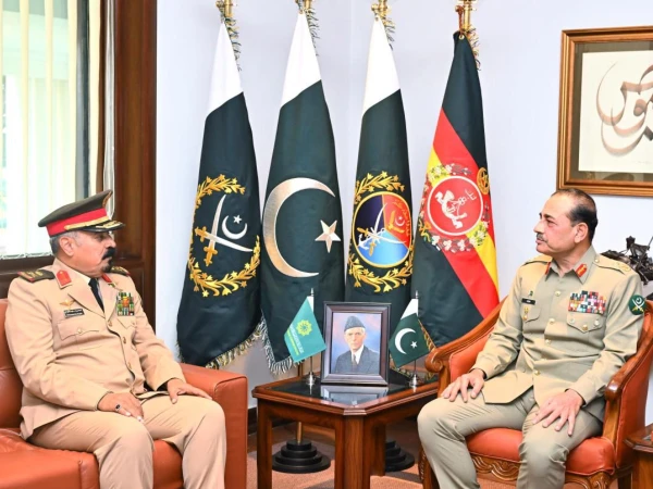 فیلڈ مارشل عاصم منیر سے اسلامی فوجی انسداد دہشت گردی اتحاد کے سیکرٹری جنرل کی ملاقات